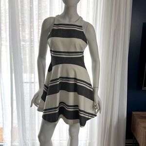 Elizabeth and James Magdalena Dress sz. 8 NWT